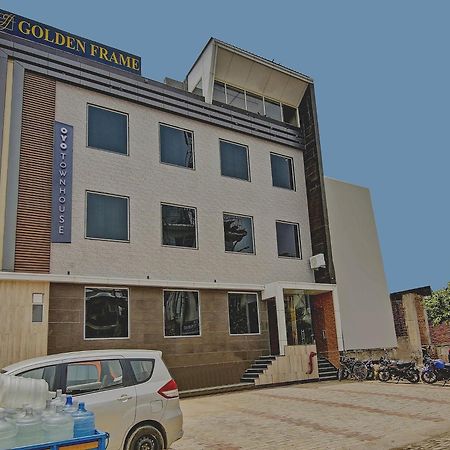 Hotel Townhouse Golden Frame Ghaziabad Zewnętrze zdjęcie