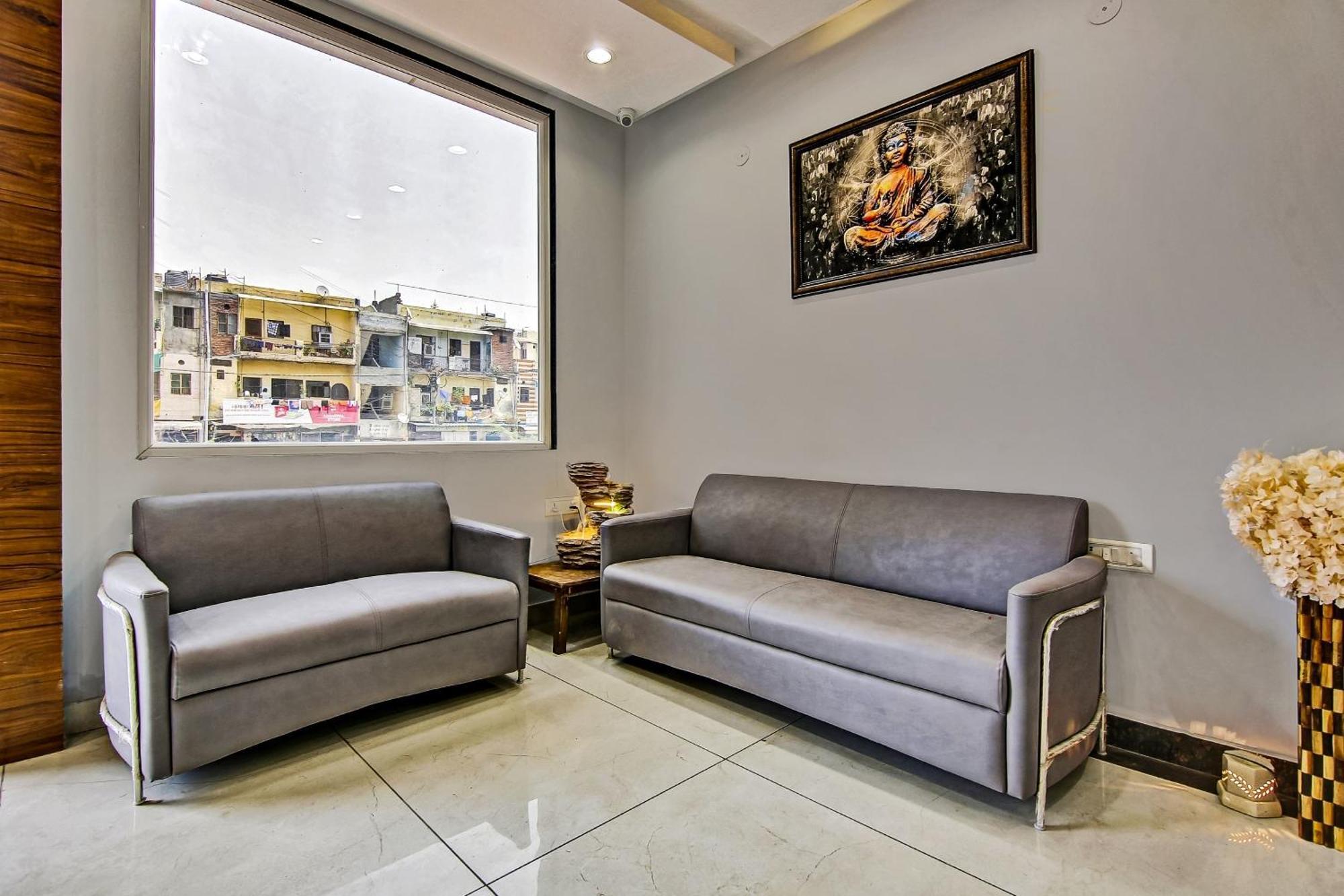 Hotel Townhouse Golden Frame Ghaziabad Zewnętrze zdjęcie